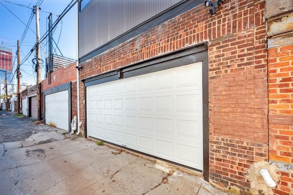 Detached Garage, Exterior