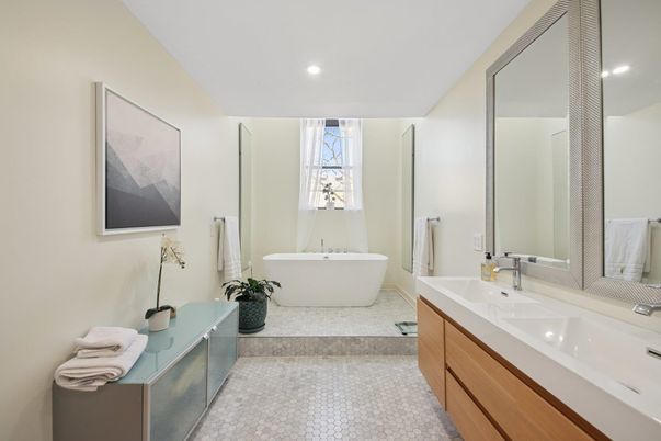 Bathroom, Dual Sink Vanities, Free Standing Baths, Interior, Recessed Lighting