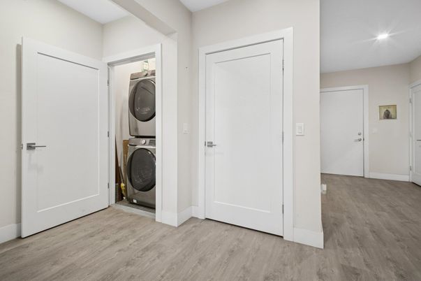 Interior, Recessed Lighting, Utility Closets, Washer, Wood Texture Flooring