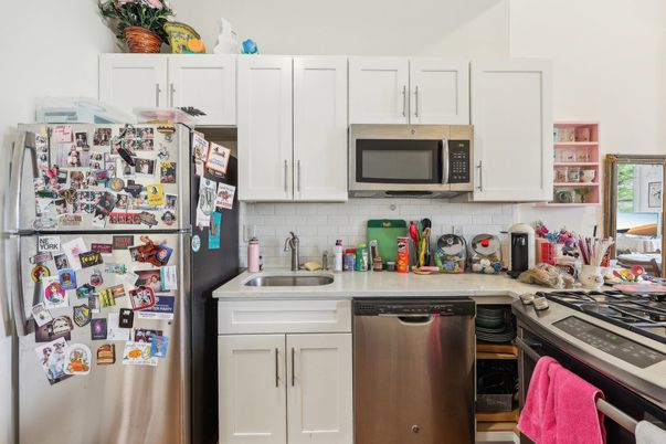 Interior, Kitchen, Stainless Steel Appliances