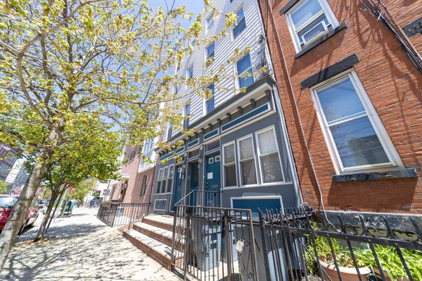 Exterior, Facade, Brick Facade, Rowhouse