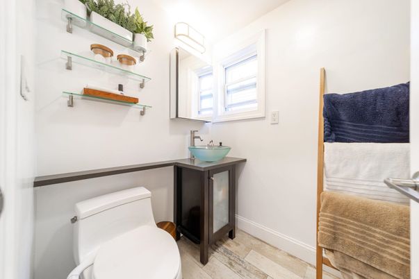 Bathroom, Interior