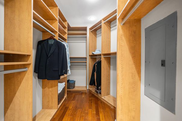 Interior, Walk-in Closets, Wood Texture Flooring