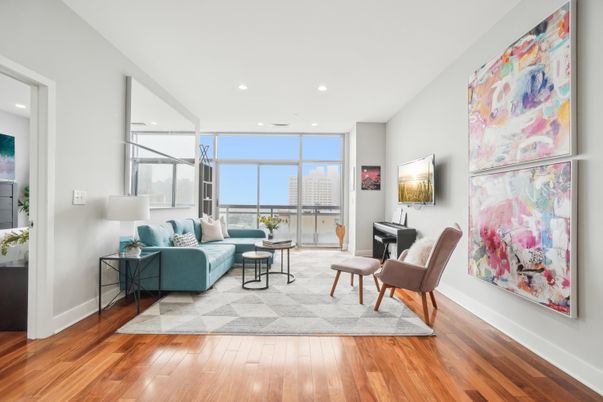 Interior, Living room, Recessed Lighting, Wood Texture Flooring