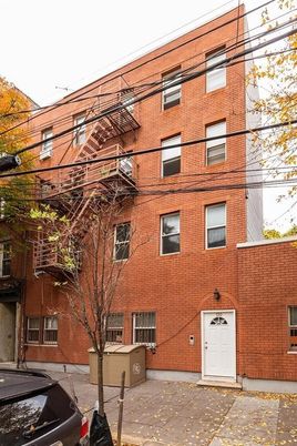Exterior, Facade, Brick Facade, Rowhouse