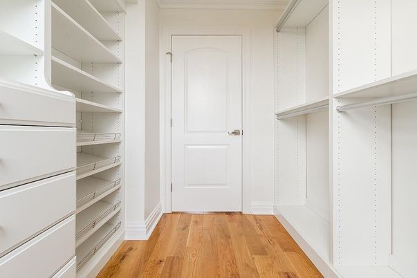 Interior, Walk-in Closets, Wood Texture Flooring