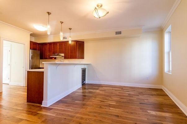 Interior, Kitchen, Pendant Lights, Wood Texture Flooring