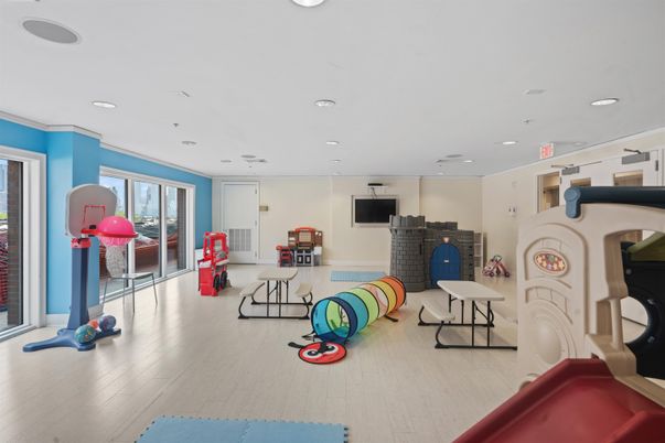 Fitness Equipment, Interior, Recessed Lighting