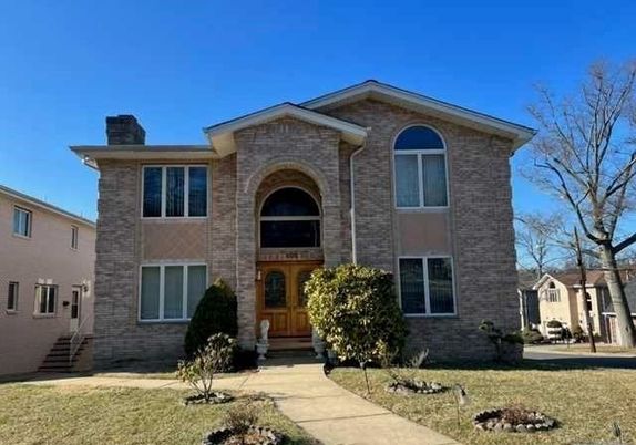 Exterior, Facade, Brick Facade, Brick Traditional