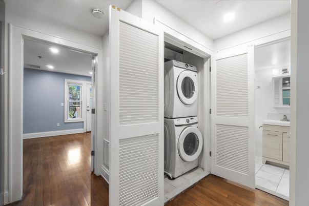 Interior, Recessed Lighting, Utility Closets, Washer, Wood Texture Flooring