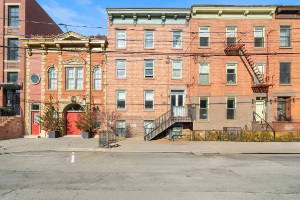 Exterior, Facade, Brick Facade, Rowhouse