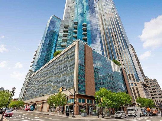 Exterior, Facade, Highrise