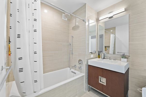Bathroom, Interior, Recessed Lighting