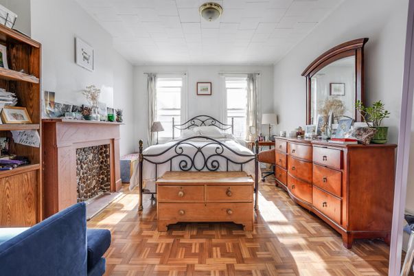 Bedroom, Fireplace, Interior, Wood Texture Flooring