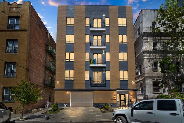 Exterior, Facade, Condo Building