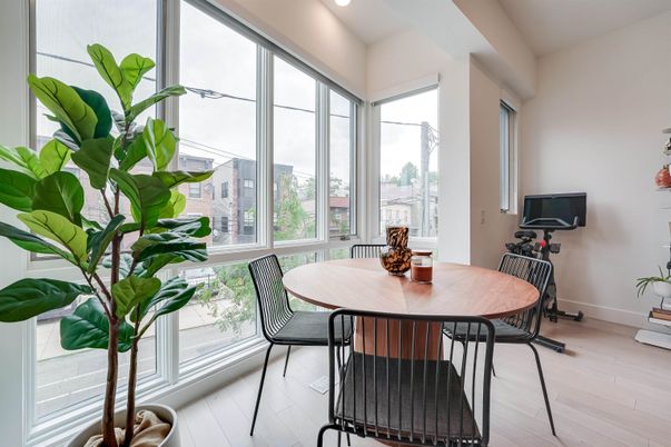 Dining room, Fitness Equipment, Interior, Recessed Lighting, Wood Texture Flooring