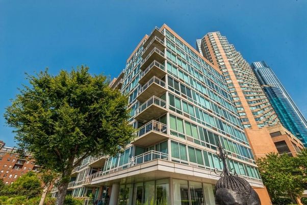 Exterior, Facade, Condo Building