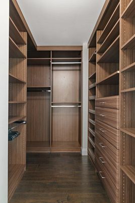 Interior, Walk-in Closets, Wood Texture Flooring