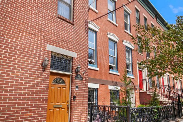 Exterior, Facade, Brick Facade, Rowhouse