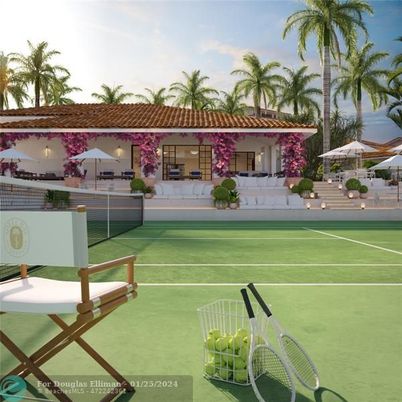 Exterior, Tennis Courts