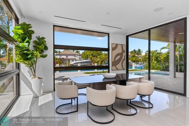 Dining room, Interior, Recessed Lighting