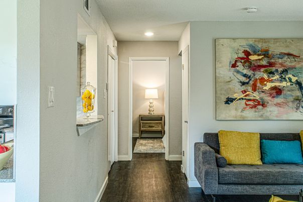Interior, Recessed Lighting, Wood Texture Flooring