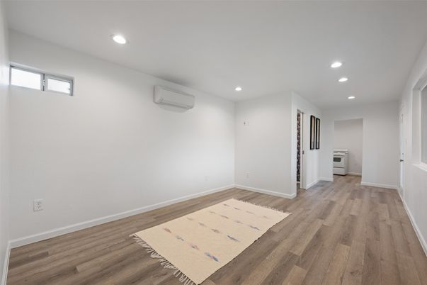 Empty room, Interior, Recessed Lighting, Wood Texture Flooring