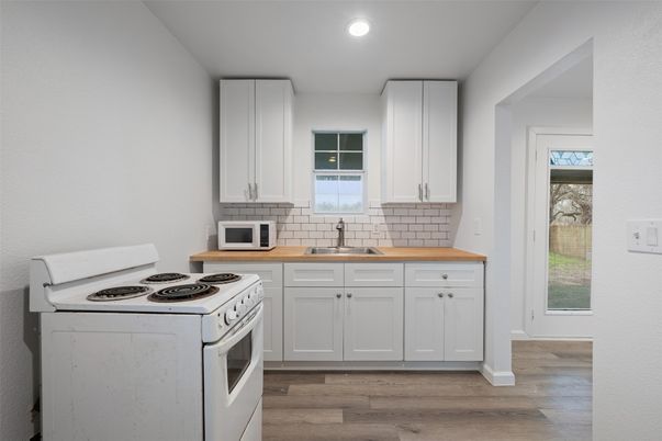 Interior, Kitchen, Recessed Lighting, Wood Texture Flooring