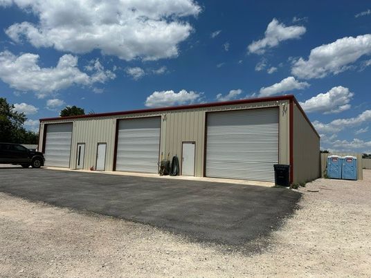 Detached Garage, Exterior