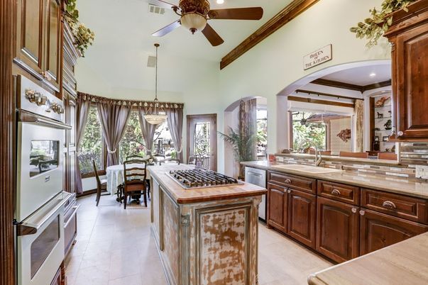 Dining room, Interior, Kitchen, Pendant Lights, Recessed Lighting