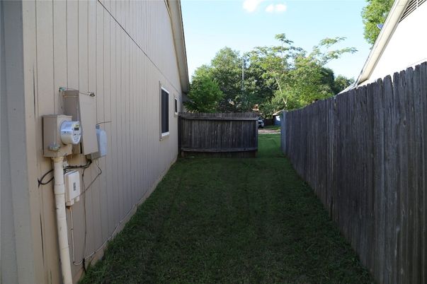 Backyard, Exterior