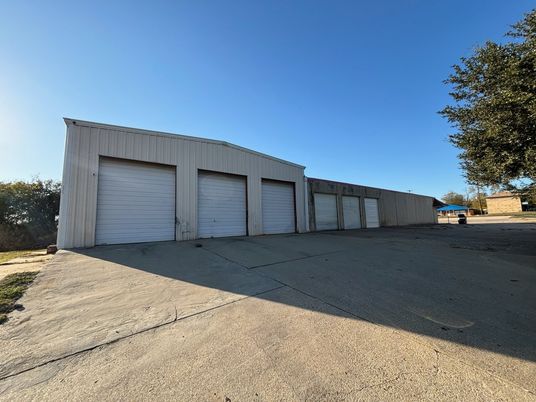 Detached Garage, Exterior