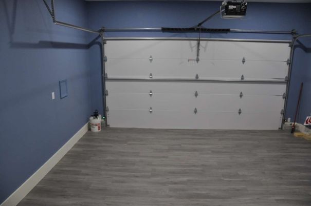 Garage, Interior, Wood Texture Flooring