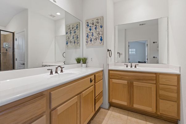 Bathroom, Dual Sink Vanities, Interior, Recessed Lighting