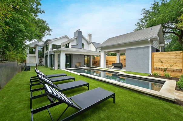 Backyard, Exterior, Pool