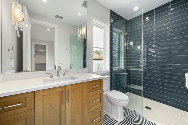 Bathroom, Glass Shower, Interior, Pendant Lights, Recessed Lighting