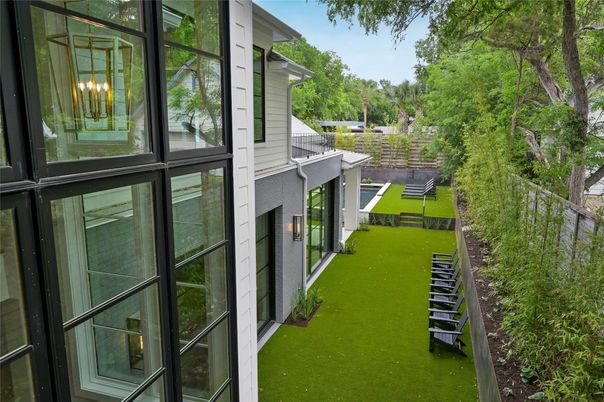 Backyard, Exterior