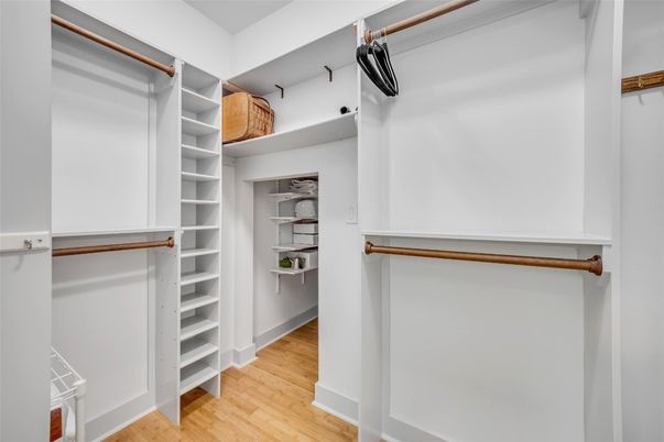 Interior, Walk-in Closets, Wood Texture Flooring