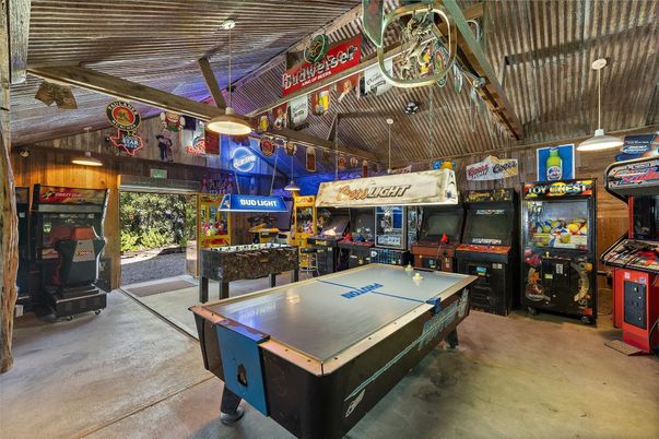 Game Room, Interior, Pendant Lights