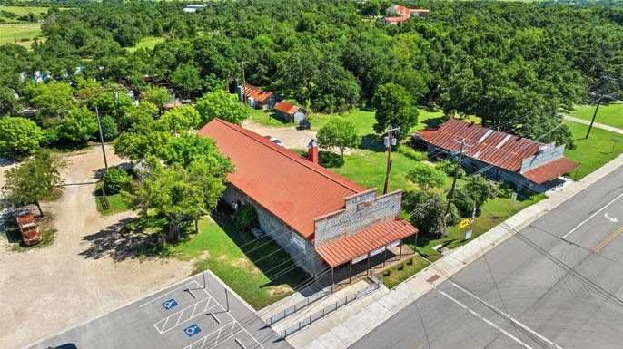 Exterior, Drone