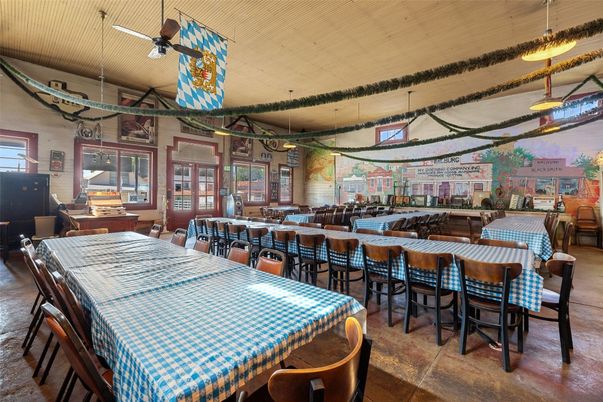 Dining room, Interior