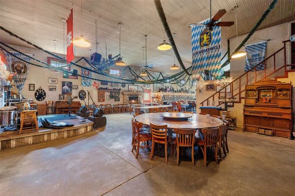 Dining room, Interior, Pendant Lights