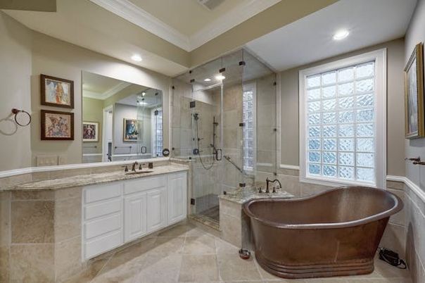 Bathroom, Free Standing Baths, Glass Shower, Interior, Recessed Lighting