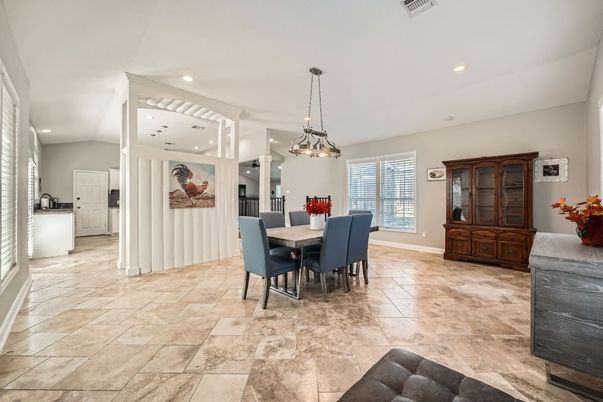 Chandelier, Dining room, Interior, Pendant Lights, Recessed Lighting