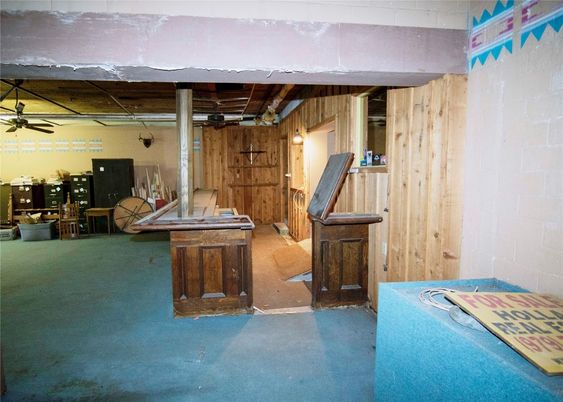 Interior, Wooden Walls