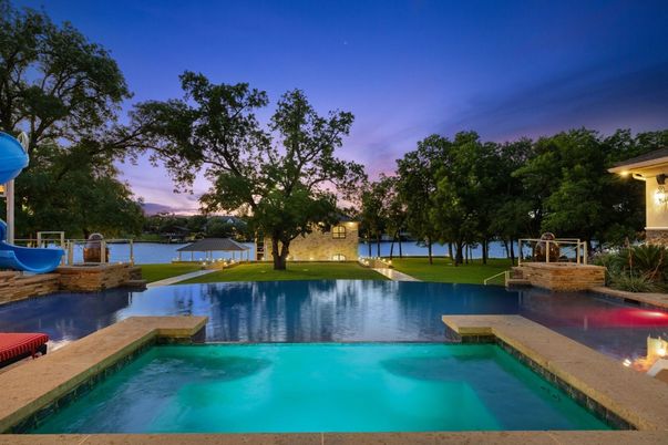Exterior, Lake, Pool, Water