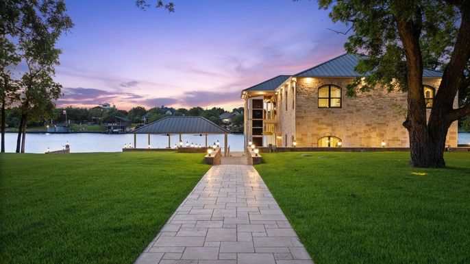 Backyard, Exterior, Lake