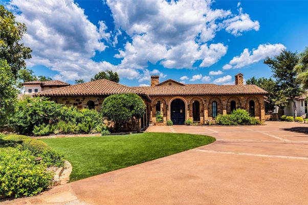 Backyard, Exterior, Facade, Mediterranean