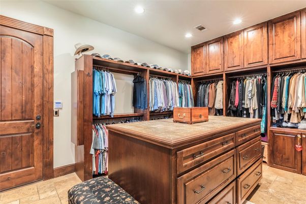 Interior, Recessed Lighting, Walk-in Closets