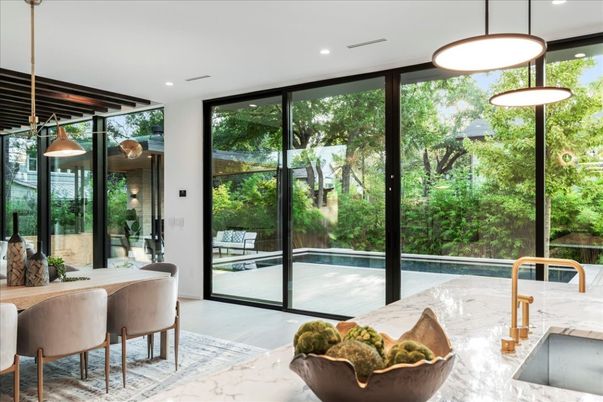 Dining room, Interior, Pendant Lights, Pool, Recessed Lighting